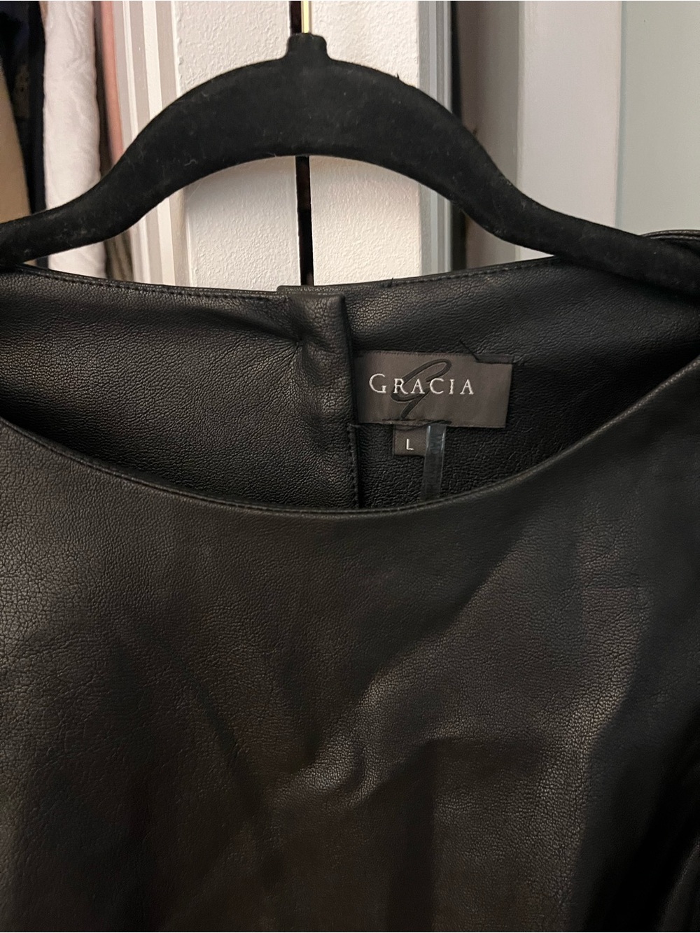 Garcia Black Puff-Sleeve Vegan Leather Top - Picture 4 of 5
